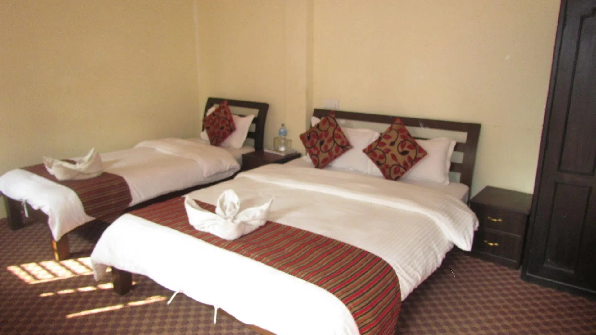 Traveler'S Holiday Inn Kathmandu Hotel