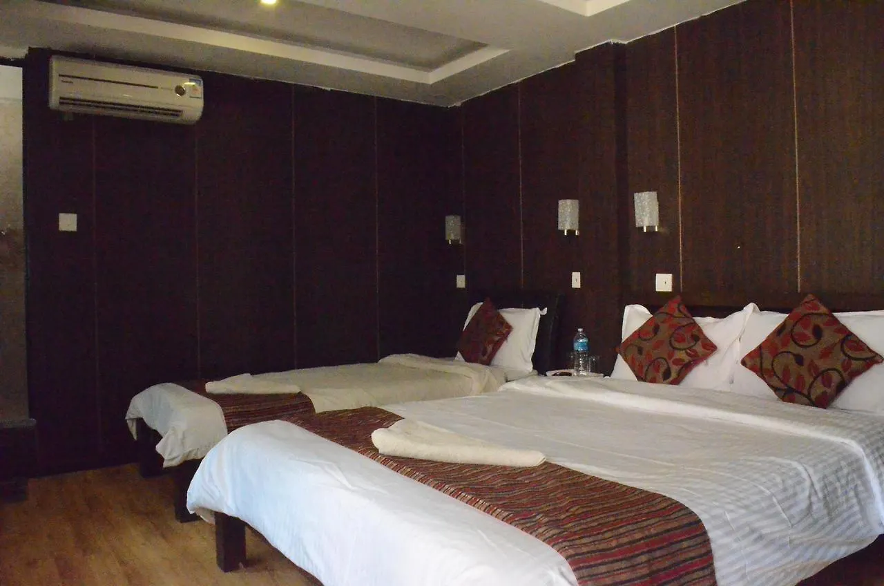 Hotel Traveler'S Holiday Inn Kathmandu