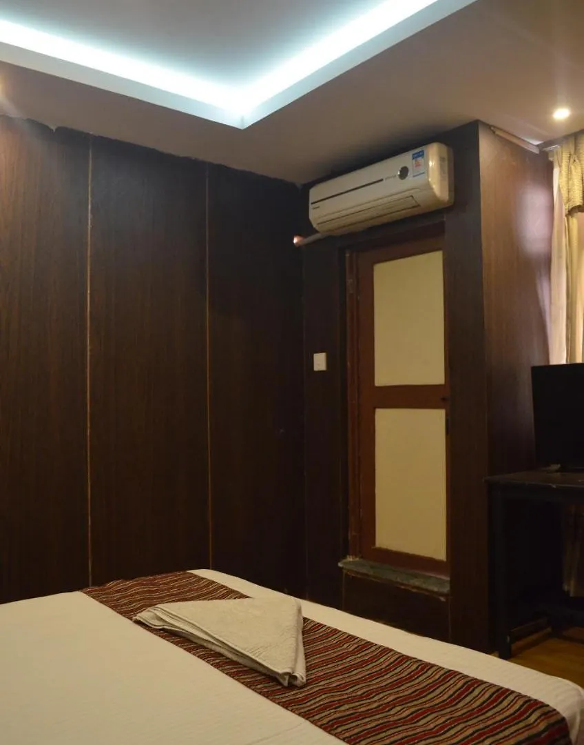 Hotel Traveler'S Holiday Inn Kathmandu Nepal