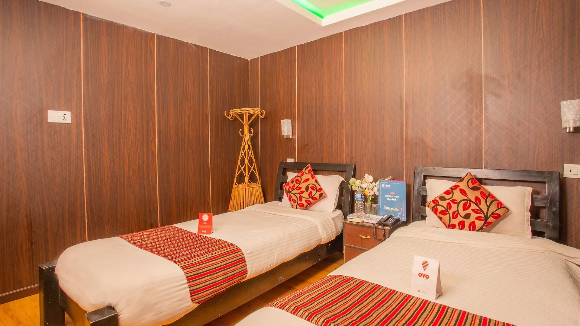 Traveler'S Holiday Inn Kathmandu Hotel