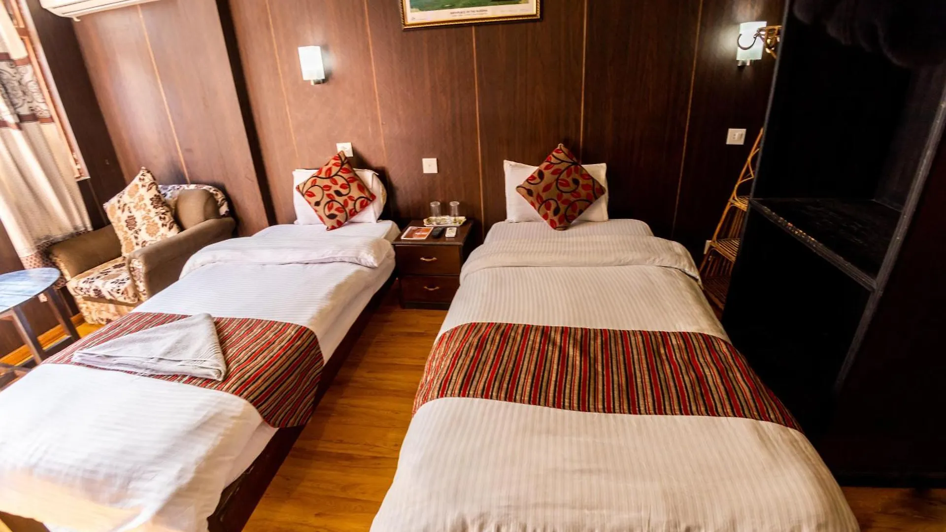 Traveler'S Holiday Inn Kathmandu Nepal