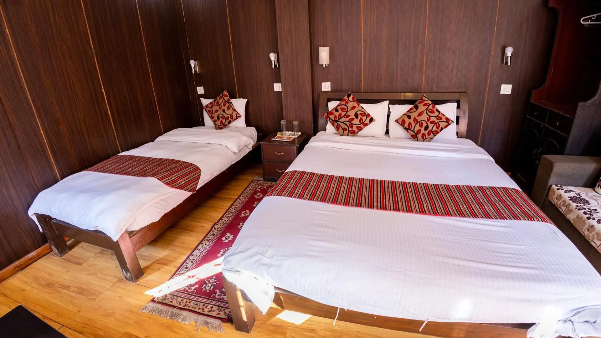 Hotel Traveler'S Holiday Inn Kathmandu