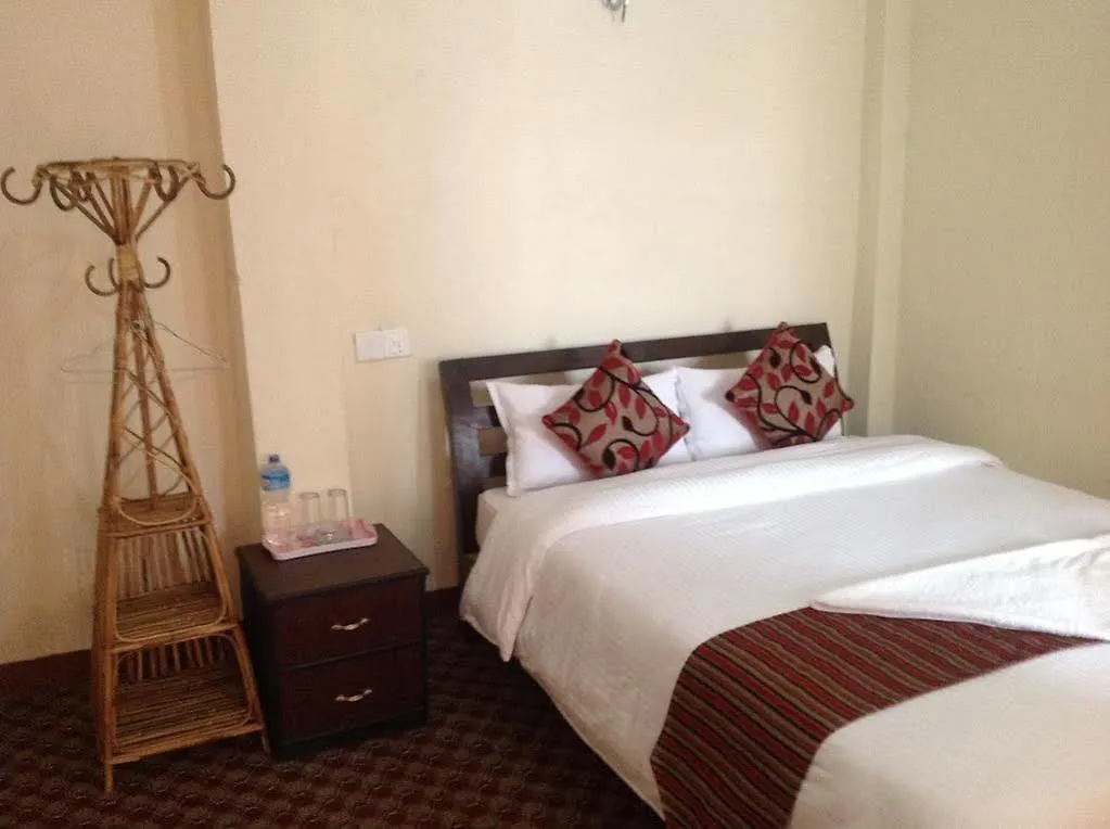 Hotel Traveler'S Holiday Inn Kathmandu