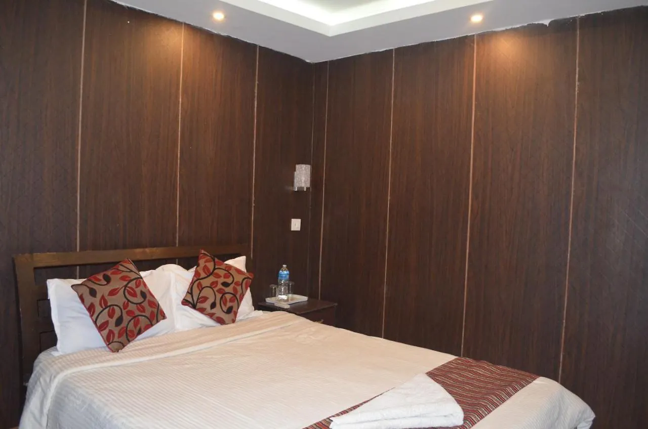 Hotel Traveler'S Holiday Inn Kathmandu