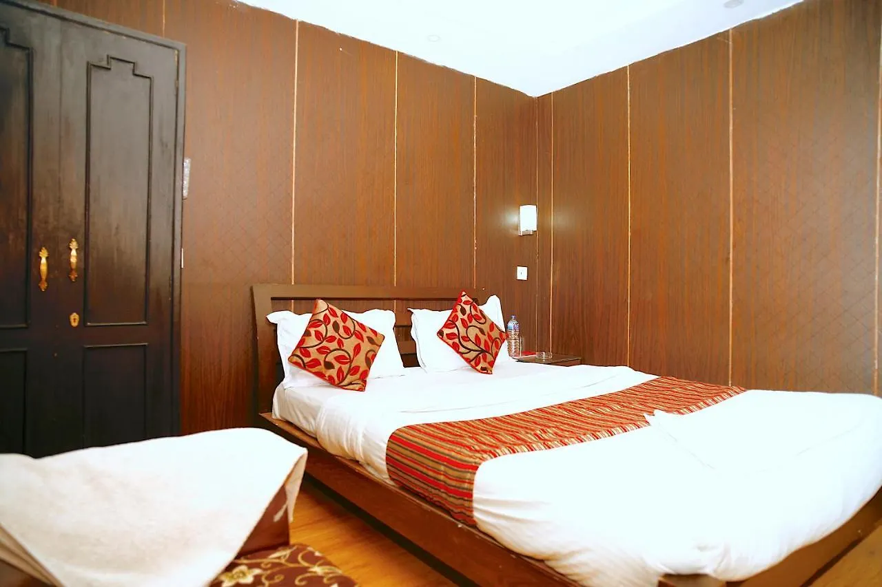 Traveler'S Holiday Inn Kathmandu Hotel